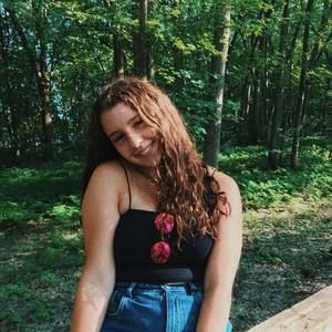 Meet your Posher, Kelly